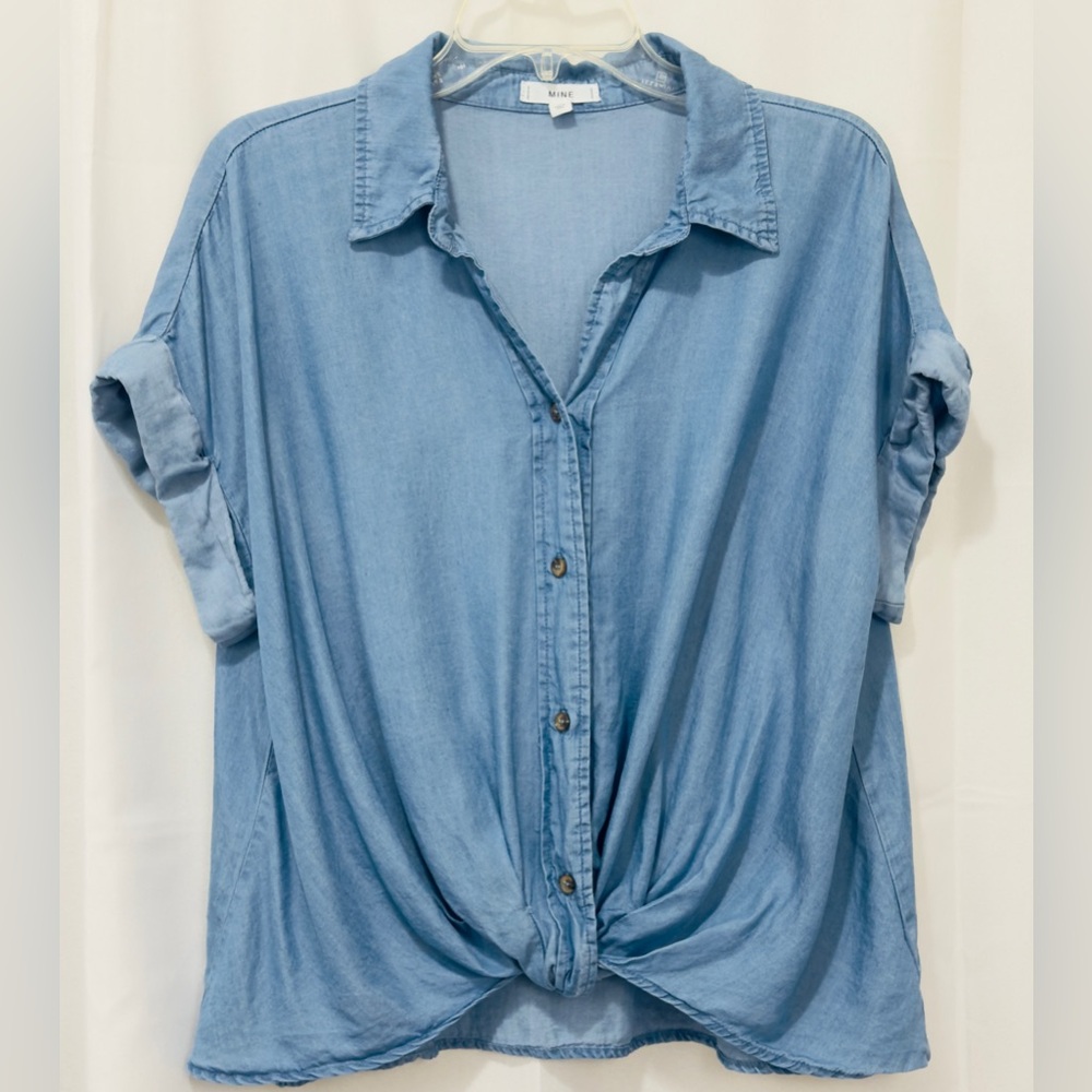 Mine Chambray Blue Short Sleeve  Button-Down Women's V Neck Front Knot Shirt Med